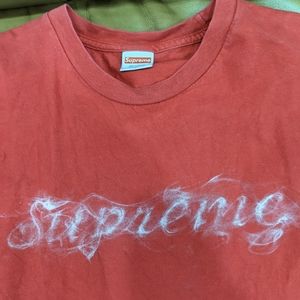 Supreme t shirt